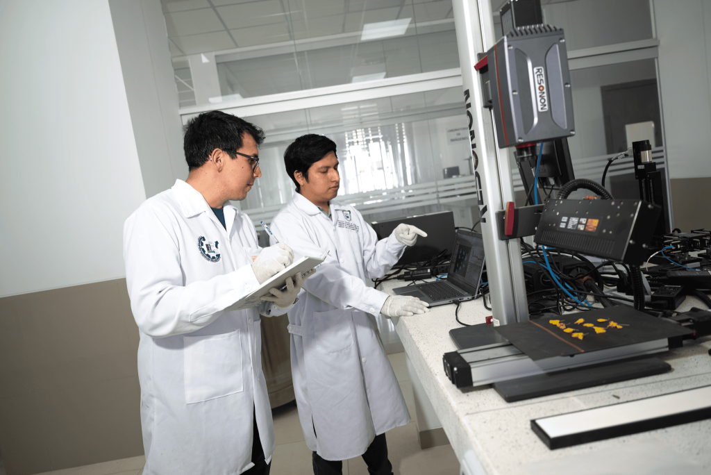 Docente de la Universidad Nacional de Cajamarca realiza pasantía en la UNF